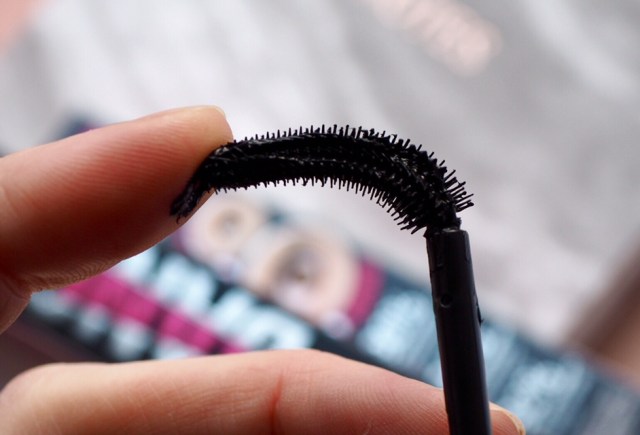 Benefit Bad Gal Bang Mascara close up of brush