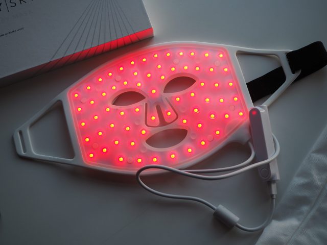 CurrentBody Skin LED Light Therapy Mask Review